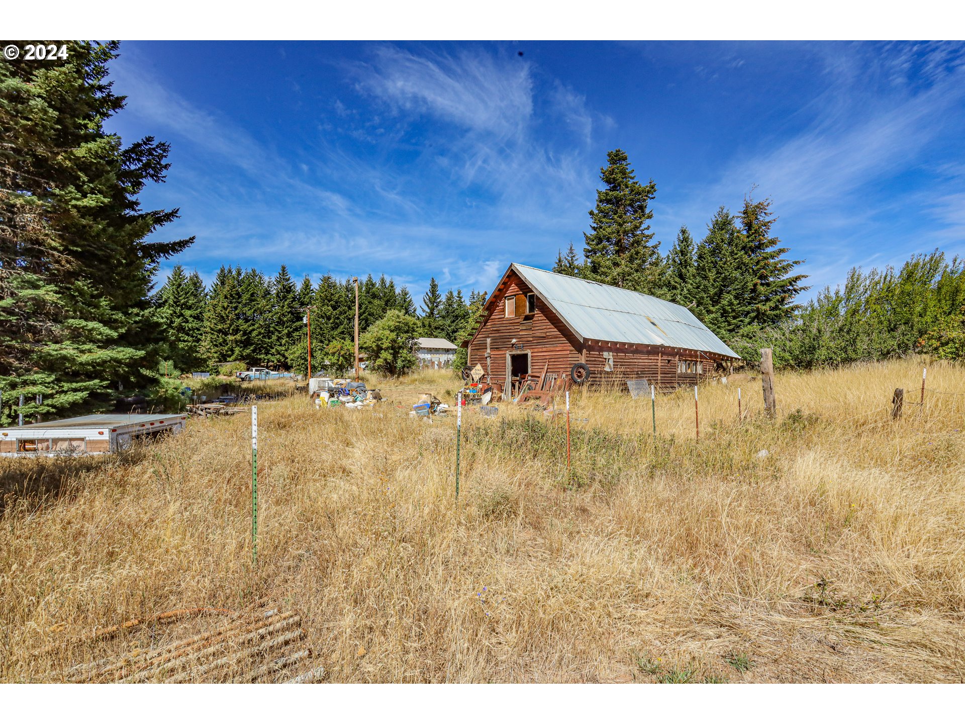 1240 Canyon Road Appleton, WA 98602 - Photo 10 of 39 Barn