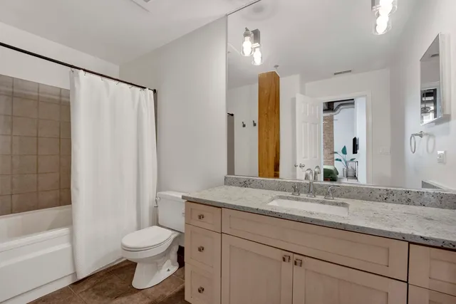 $3,800 | 525 West Superior Street, Unit 322, Chicago, IL 60654