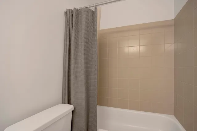 $3,800 | 525 West Superior Street, Unit 322, Chicago, IL 60654