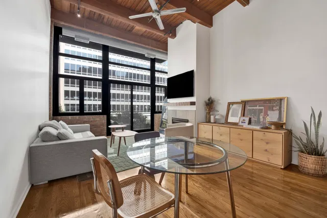 $3,800 | 525 West Superior Street, Unit 322, Chicago, IL 60654