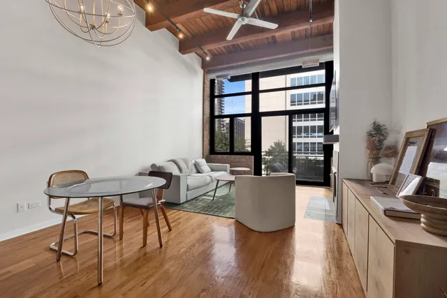 $3,800 | 525 West Superior Street, Unit 322, Chicago, IL 60654