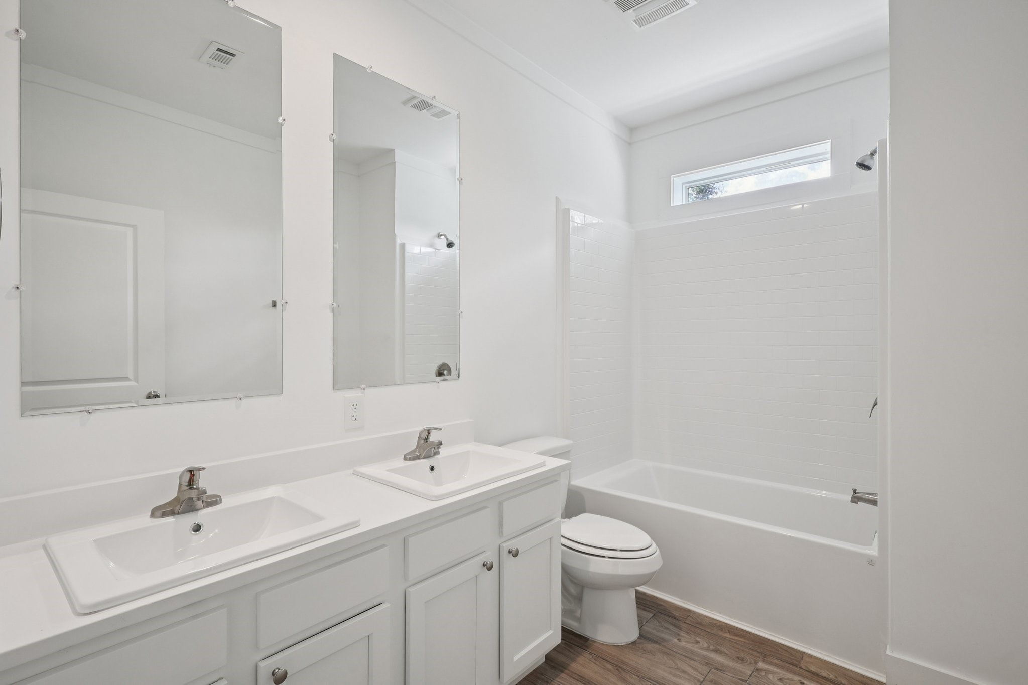 3917 Sayers Street Houston, TX 77026 - Photo 16 of 26 a bathroom with a sink toilet and shower