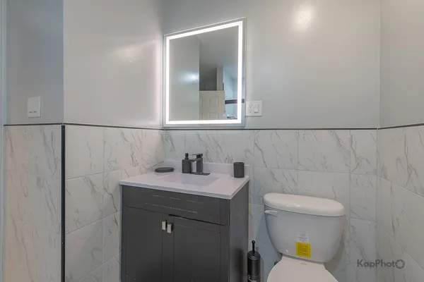 $699,000 | 6259 West Peterson Avenue, Chicago, IL 60646