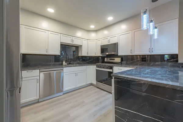$699,000 | 6259 West Peterson Avenue, Chicago, IL 60646