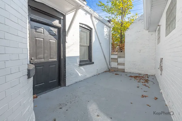 $699,000 | 6259 West Peterson Avenue, Chicago, IL 60646