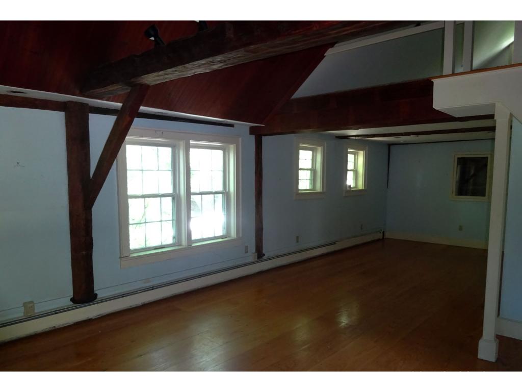 10 Newmarket Road Durham, NH 03824 - Photo 12 of 29