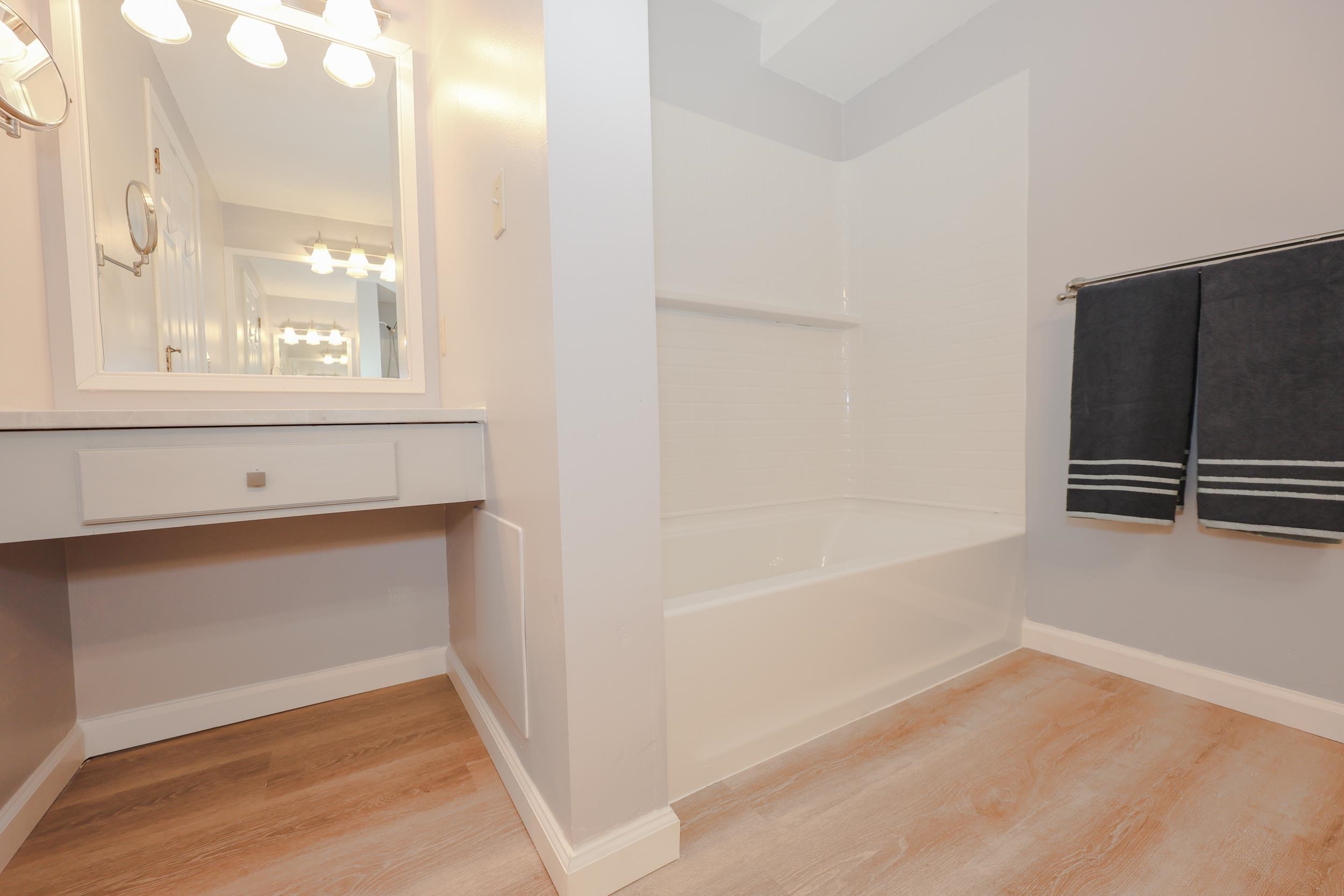 78 Bartemus Trail Nashua, NH 03063 - Photo 9 of 49