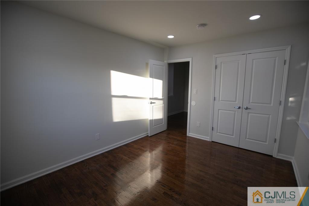 3707 Hana Road Edison, NJ 08817 - Photo 23 of 36
