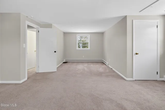 $425,000 | 18 Shady Lane, Guilderland, NY 12203