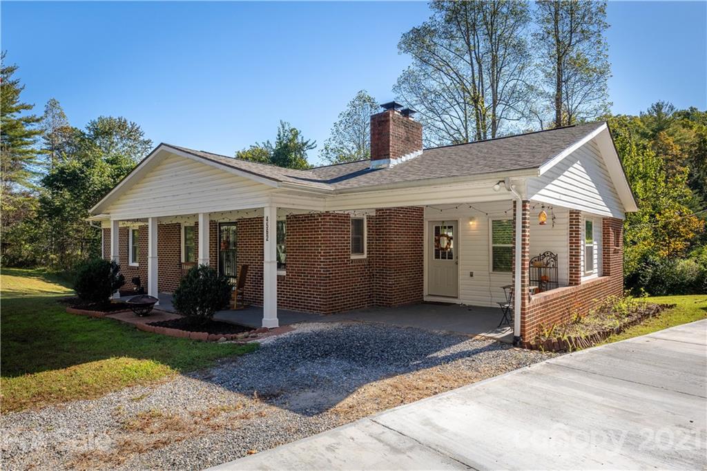 4562 Rocky Road Lenoir, NC 28645 - Photo 1 of 27 Gallery Image 1