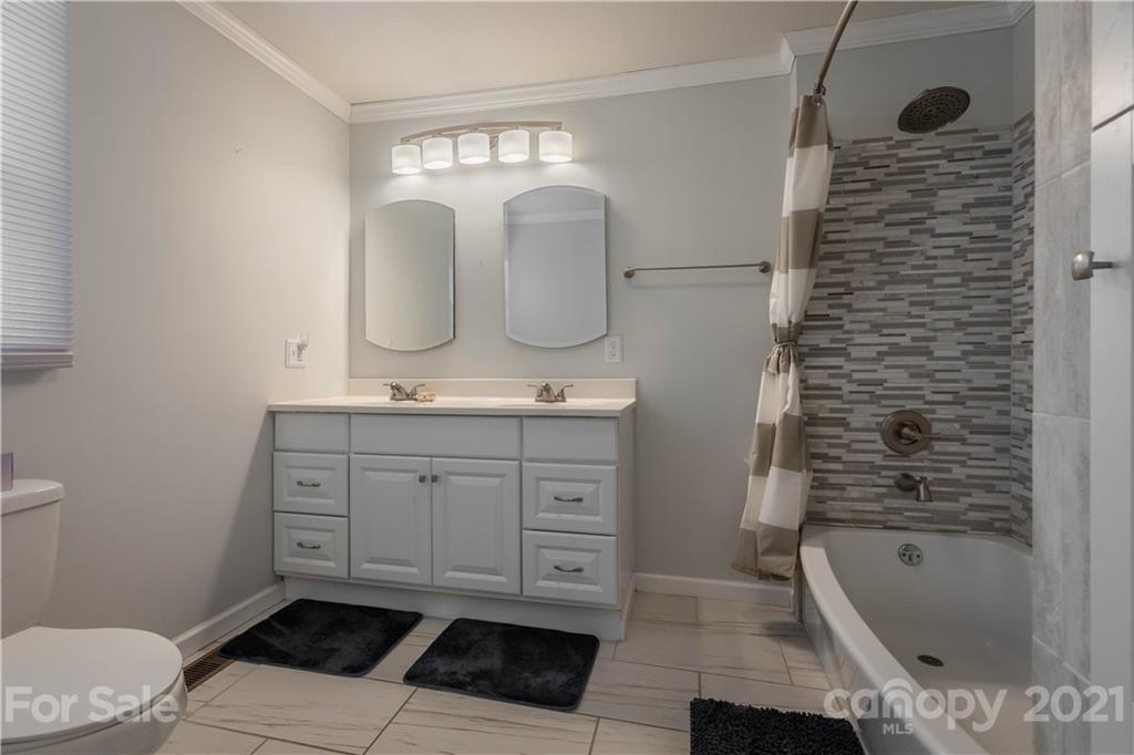4562 Rocky Road Lenoir, NC 28645 - Photo 13 of 27 Gallery Image 13