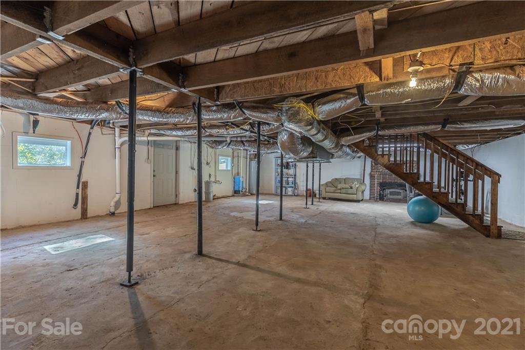 4562 Rocky Road Lenoir, NC 28645 - Photo 16 of 27 Gallery Image 16