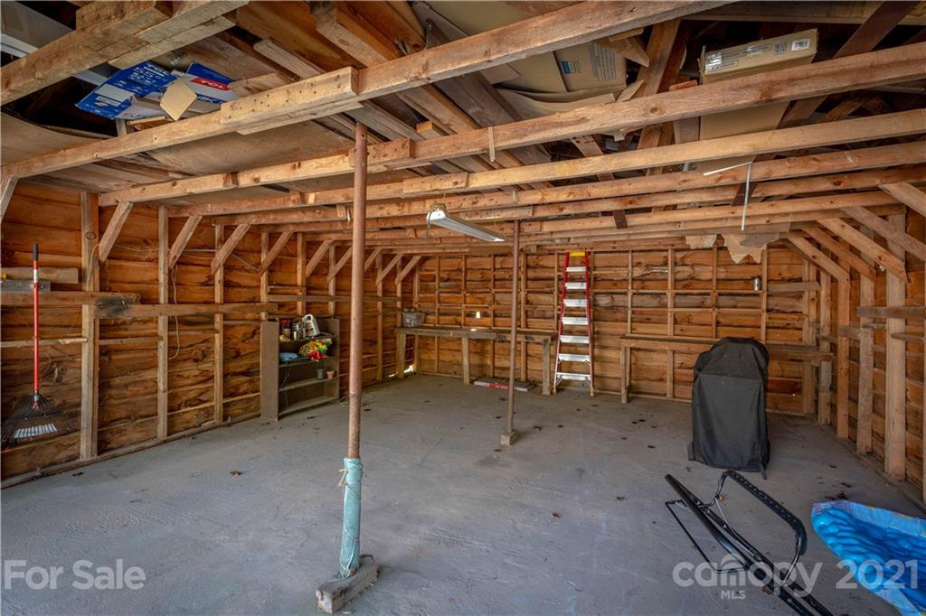 4562 Rocky Road Lenoir, NC 28645 - Photo 20 of 27 Gallery Image 20