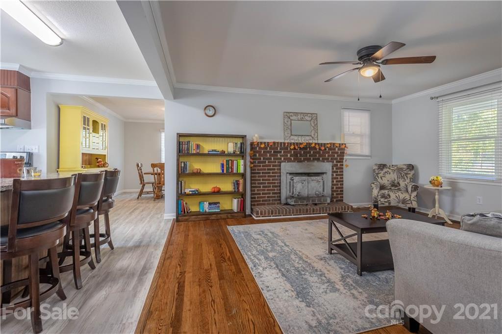 4562 Rocky Road Lenoir, NC 28645 - Photo 4 of 27 Gallery Image 4