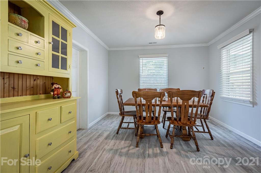 4562 Rocky Road Lenoir, NC 28645 - Photo 8 of 27 Gallery Image 8