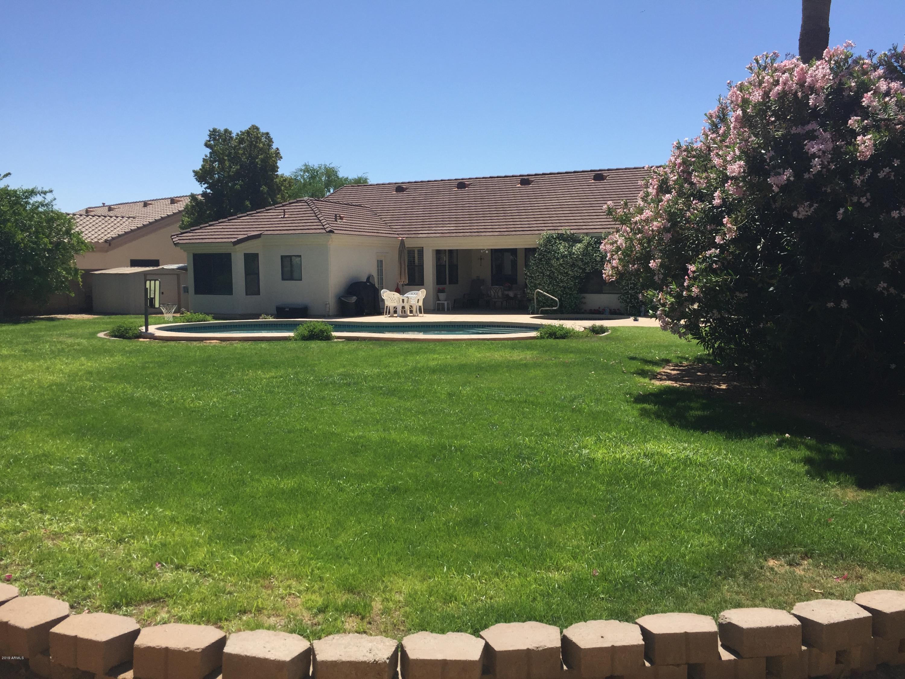 13186 West Granada Road Goodyear, AZ 85395 - Photo 10 of 72 Grassy Back