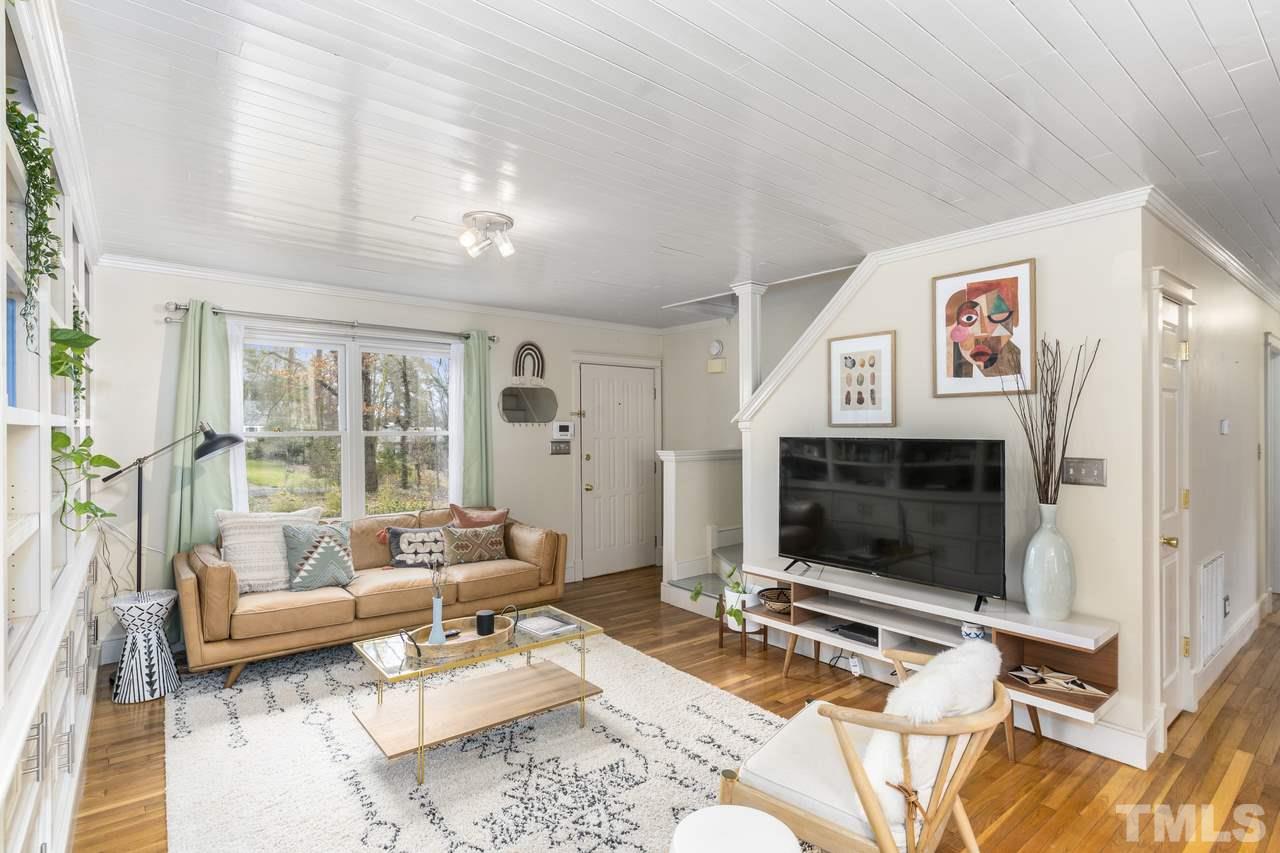 231 Pineview Road Durham, NC 27707 - Photo 6 of 30 Gallery Image 6