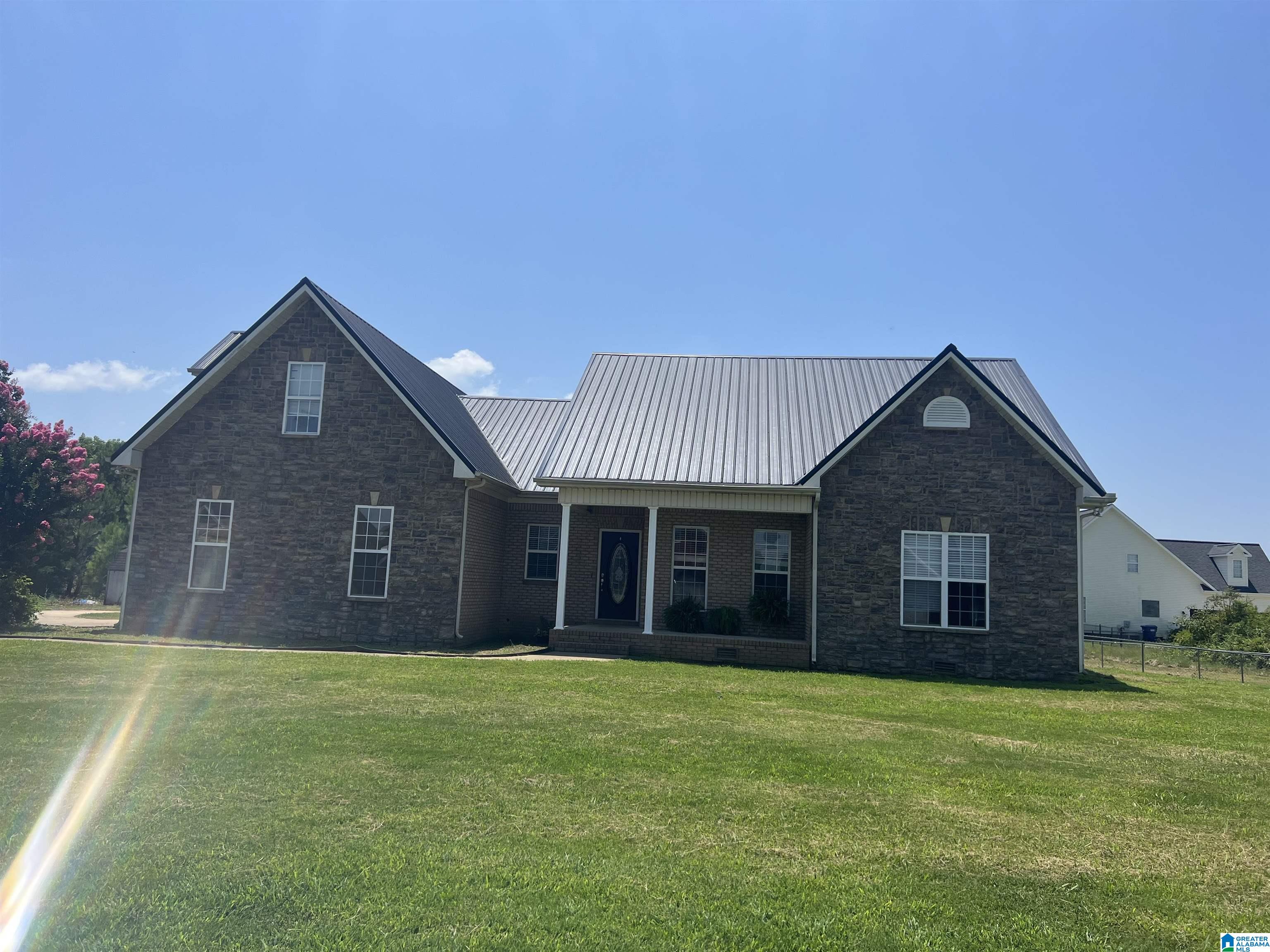 188 Easy Street Anniston, AL 36207 - Photo 1 of 2