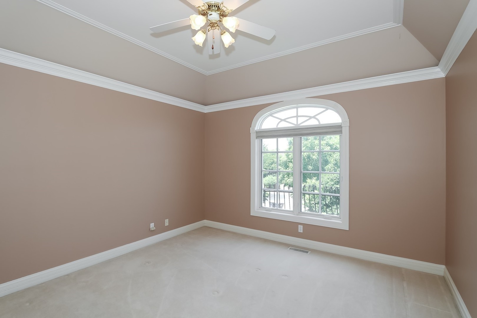 S331 South Mathewson Lane Geneva, IL 60134 - Photo 28 of 40 an empty room with a window