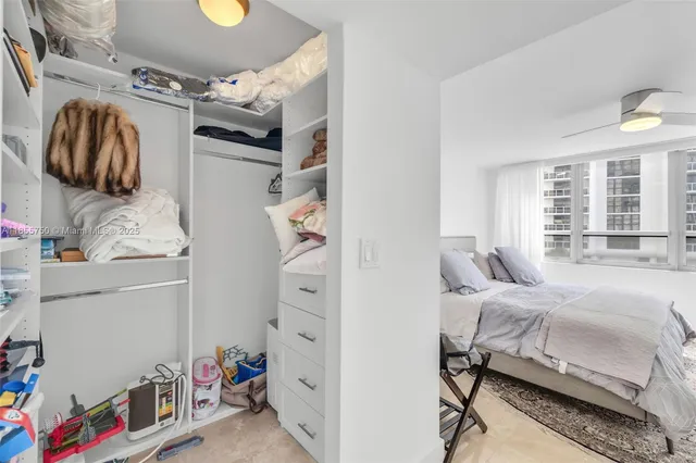 $1,295,000 | 11 Island Avenue, Unit 411, Miami Beach, FL 33139