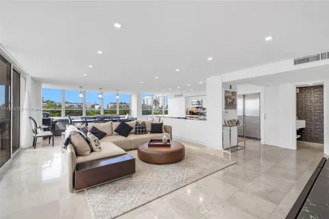 $1,325,000 | 11 Island Avenue, Unit 411, Miami Beach, FL 33139