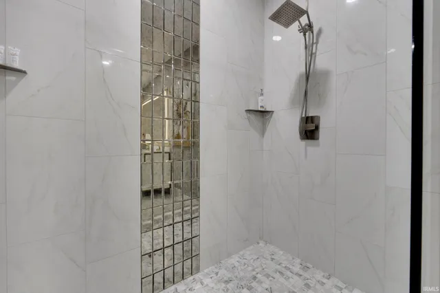 $1,110,000 | 520 Lavina Street, Fort Wayne, IN 46802