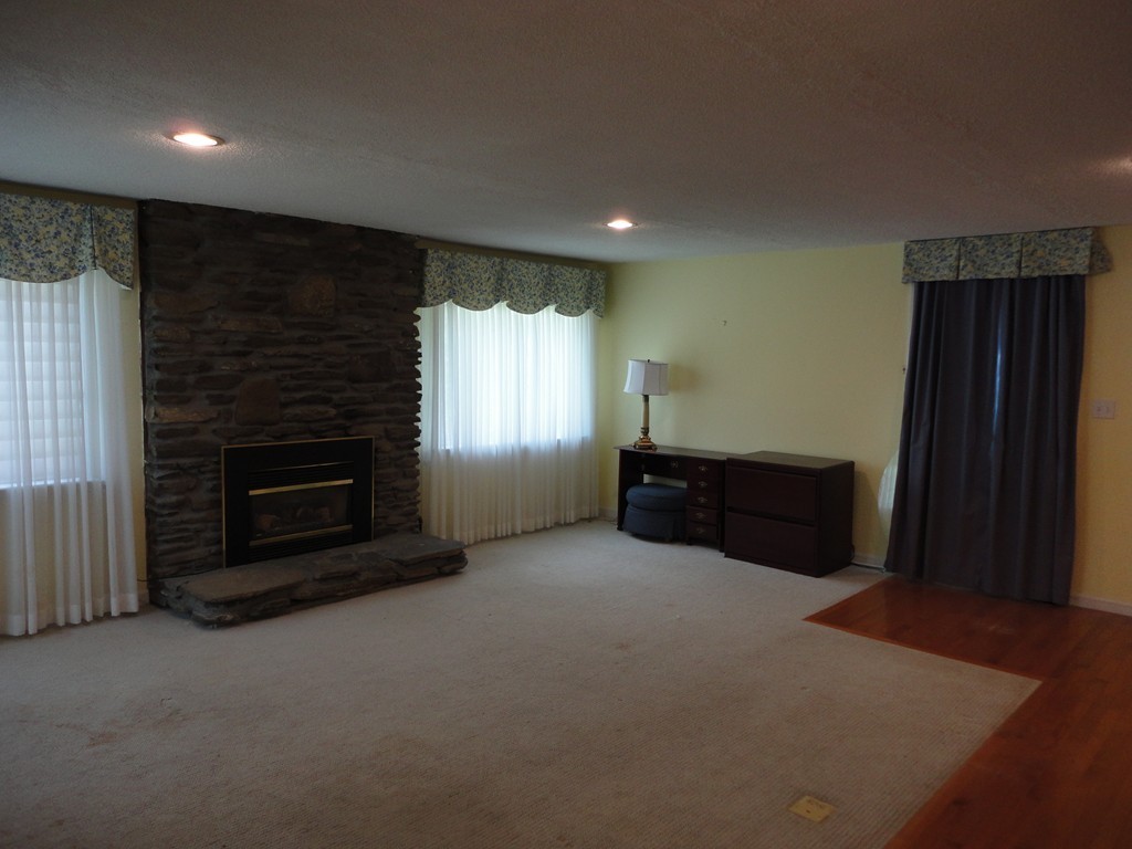 18 Wedgewood Road Worcester, MA 01602 - Photo 9 of 30 Gallery Image 9
