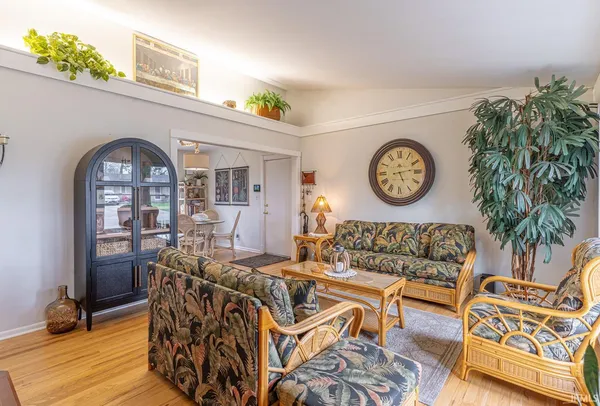 $246,900 | 19275 Wedgewood Drive, South Bend, IN 46637