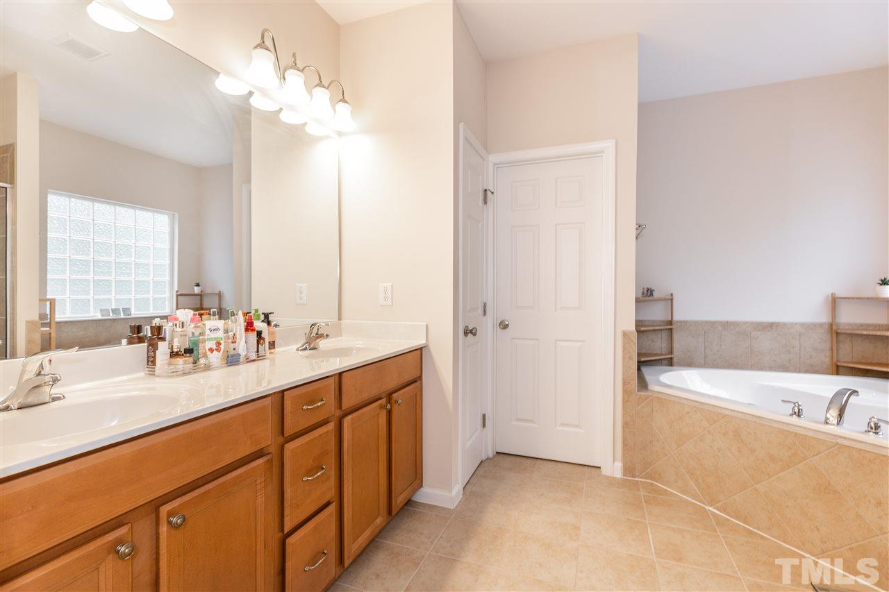 242 Forbes Road Wake Forest, NC 27587 - Photo 18 of 30 Gallery Image 18