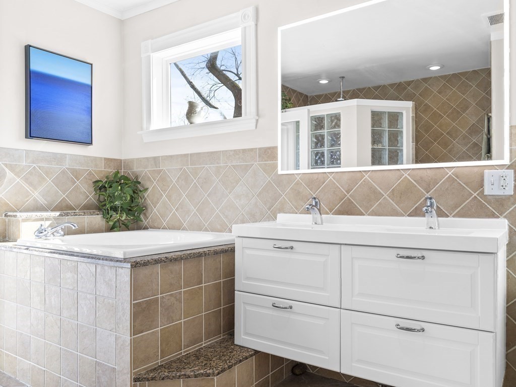 18 Newbern Street Boston, MA 02130 - Photo 24 of 40