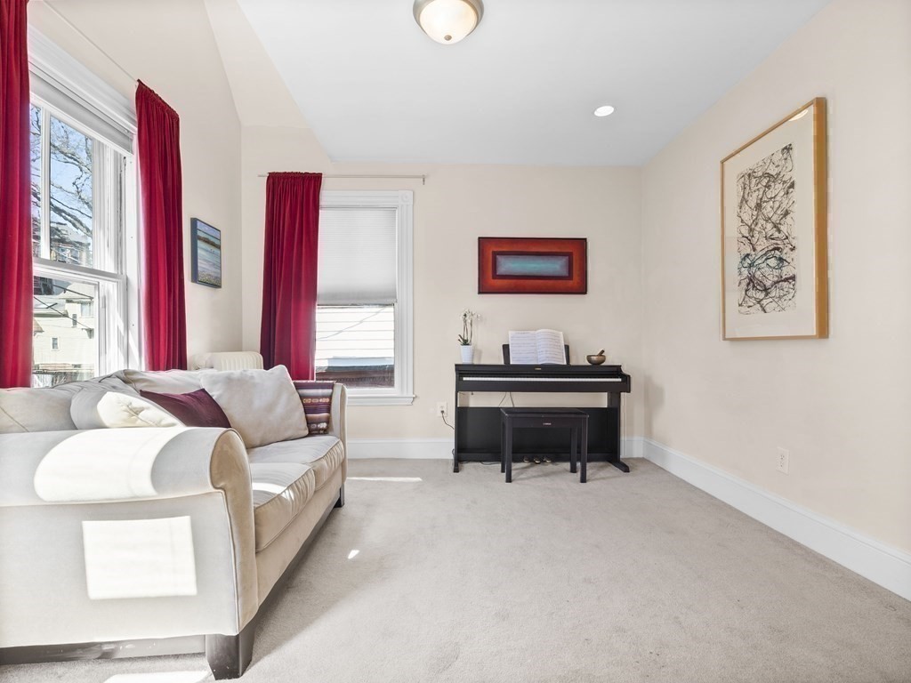 18 Newbern Street Boston, MA 02130 - Photo 29 of 40