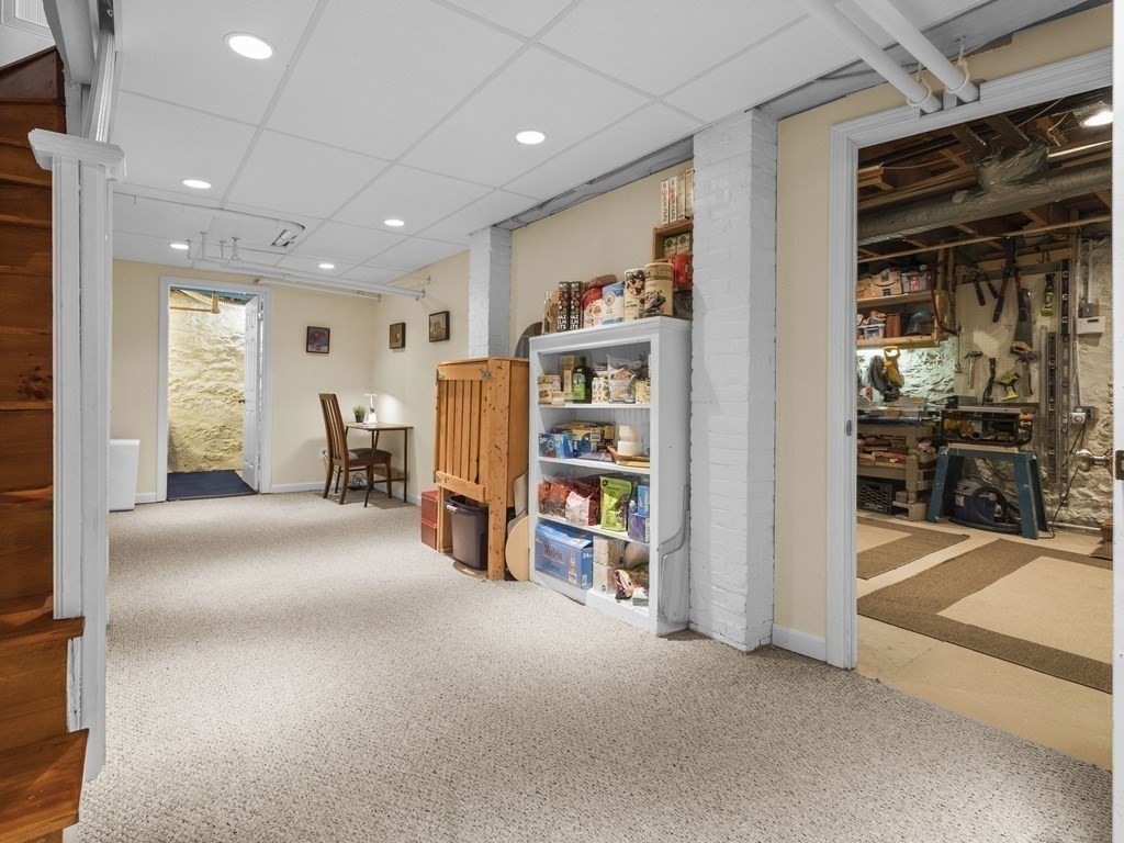 18 Newbern Street Boston, MA 02130 - Photo 33 of 40