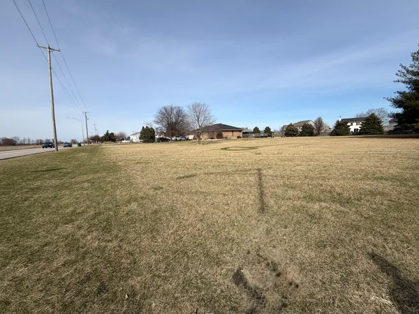 $799,900 | 17245 County Line Road, Plainfield, IL 60586