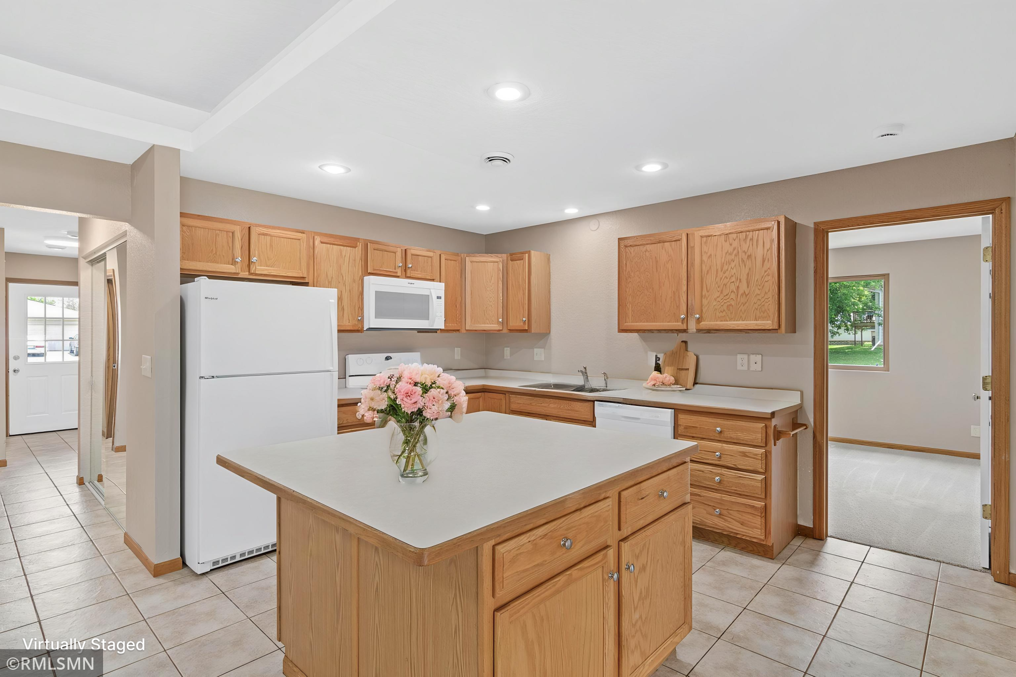 225 Helen Street Roberts, WI 54023 - Photo 8 of 28
