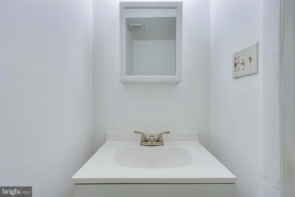 $2,700 | 1015 Copperfield Court, Waldorf, MD 20602