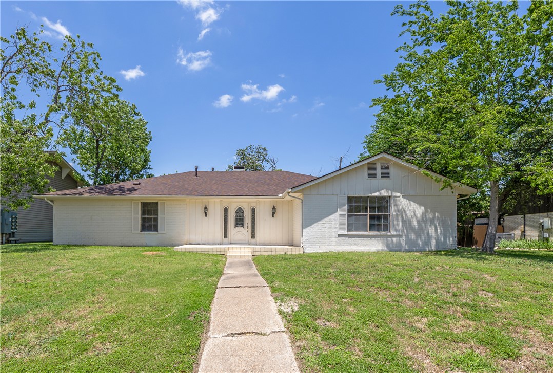 2201 Barak Lane Bryan, TX 77802 - Photo 1 of 19