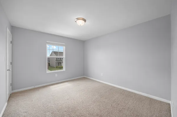 $1,600 | 320 Bell Rings Drive, Jarrell, TX 76537