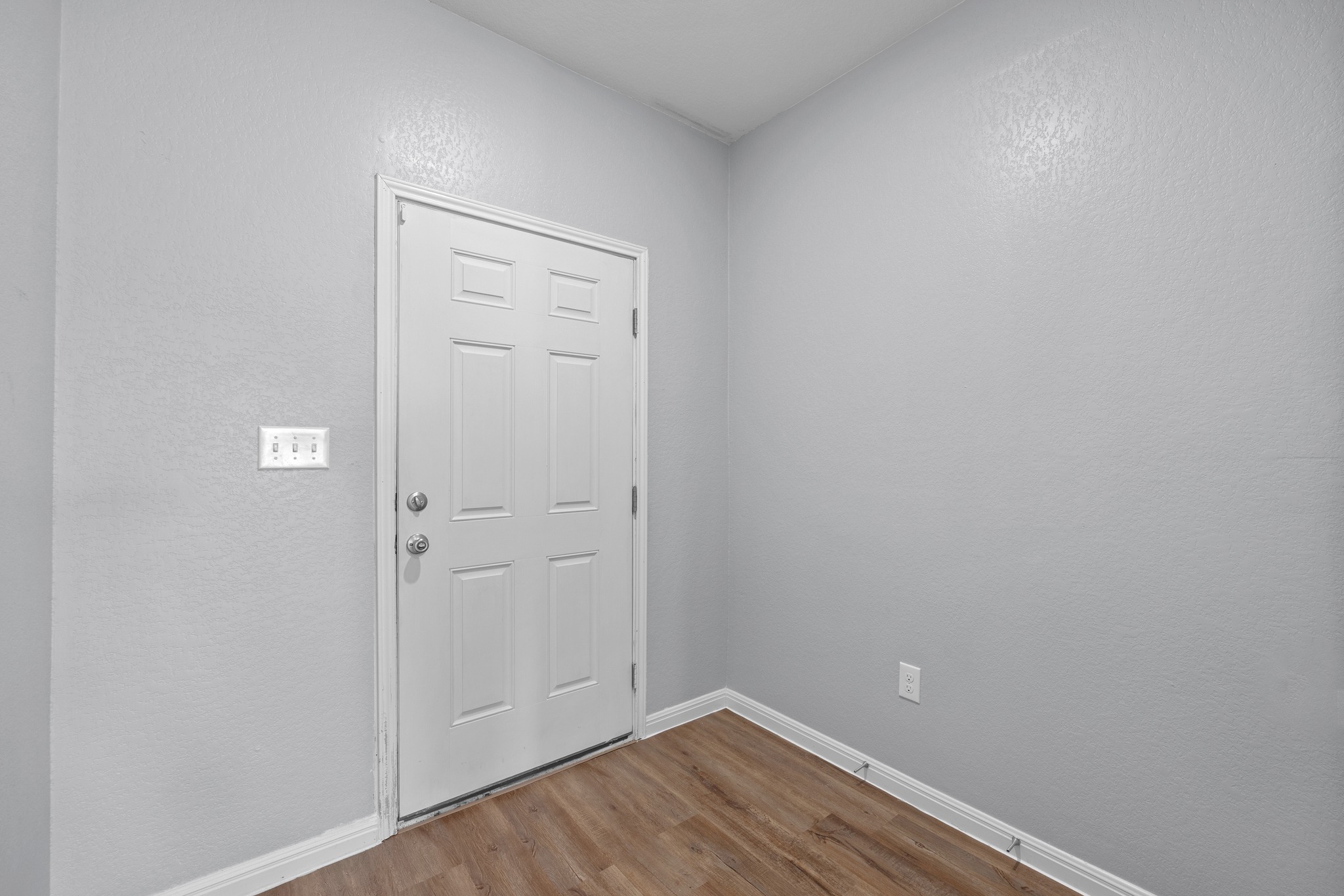 320 Bell Rings Drive Jarrell, TX 76537 - Photo 5 of 25