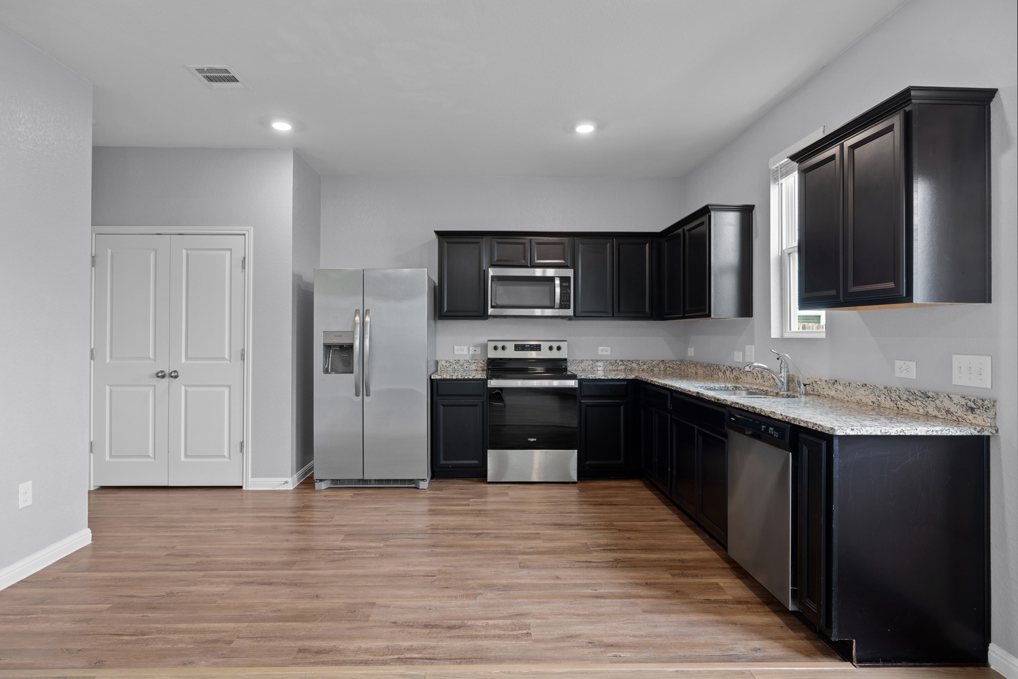 320 Bell Rings Drive Jarrell, TX 76537 - Photo 9 of 25