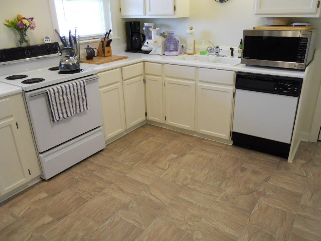 136 Old Fields Road Southwest Floyd, VA 24091 - Photo 47 of 71 VA House - Middle Kitchen 6