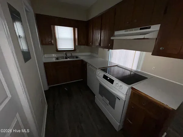 $850 | 116 Concord Drive, Unit B, Greenville, NC 27834