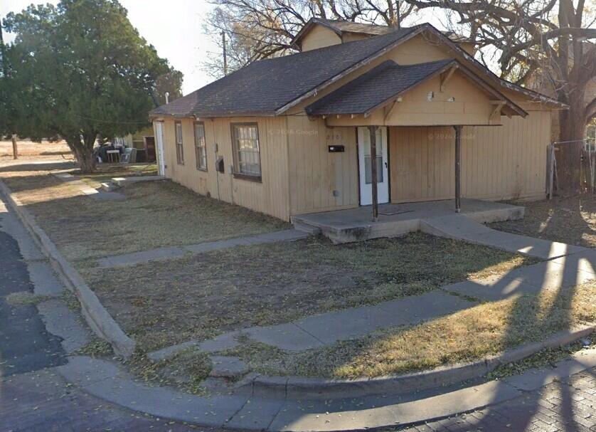 2101 Avenue M Lubbock, TX 79411 - Photo 3 of 3 a view of a house with a yard