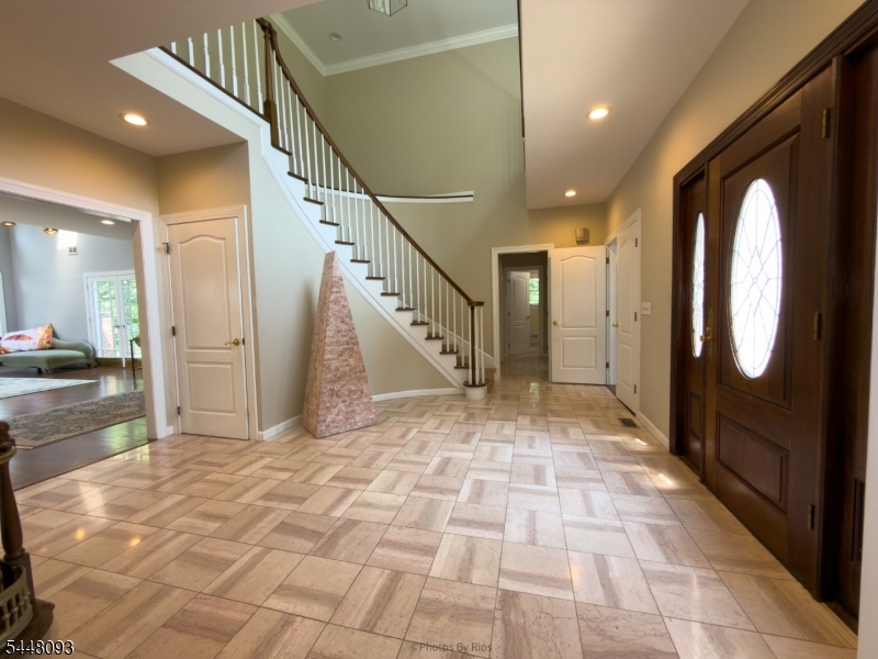 21 Round Top Road Warren, NJ 07059 - Photo 8 of 43 Gallery Image 8