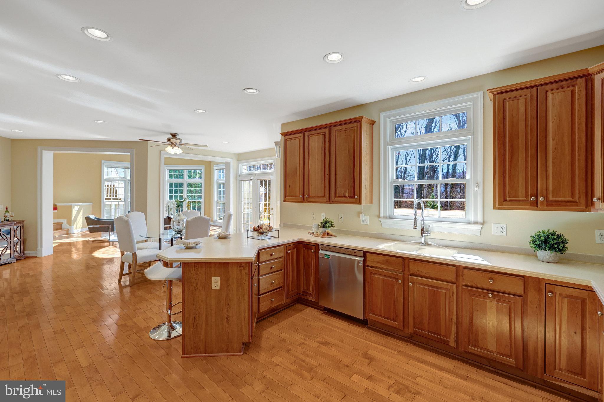 11601 Cedar Chase Road Herndon, VA 20170 - Photo 28 of 105 Gallery Image 28