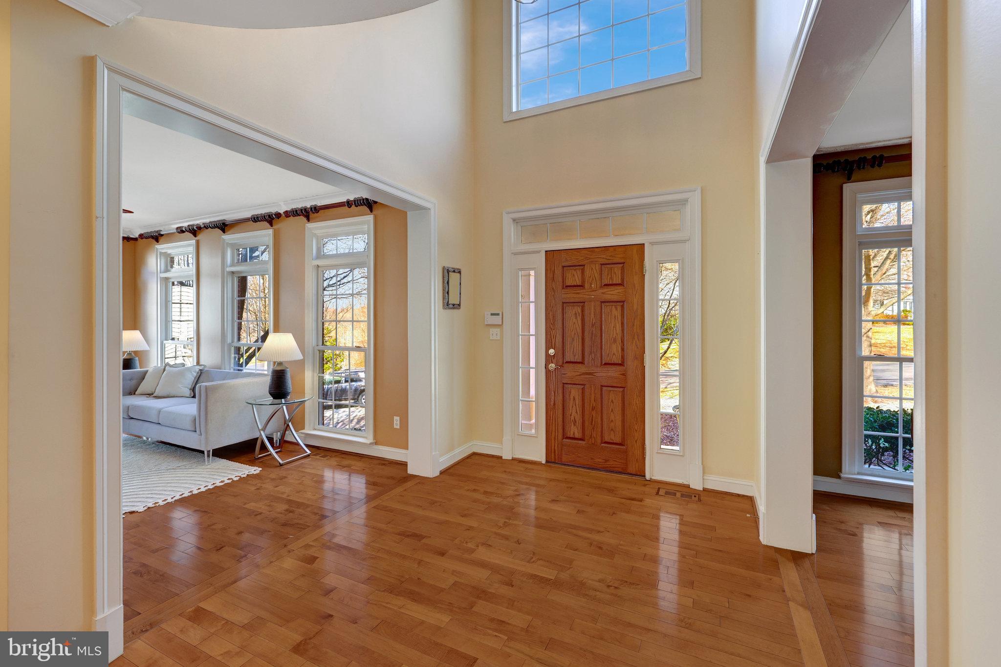 11601 Cedar Chase Road Herndon, VA 20170 - Photo 5 of 105 Gallery Image 5