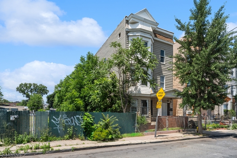 681 South 11th Street, Unit 3 Newark, NJ 07103 - Photo 13 of 14