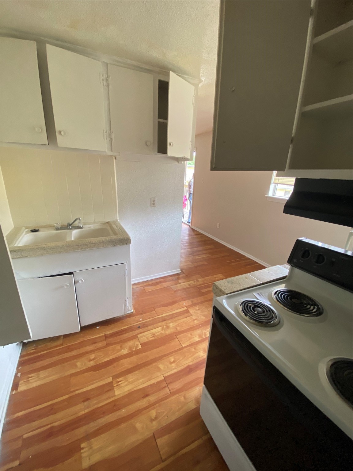 5610 Royal Palms Street, Unit 23 Houston, TX 77021 - Photo 5 of 9