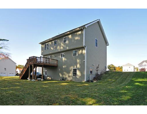 22 Redgate Road Dracut, MA 01826 - Photo 15 of 15 Gallery Image 15