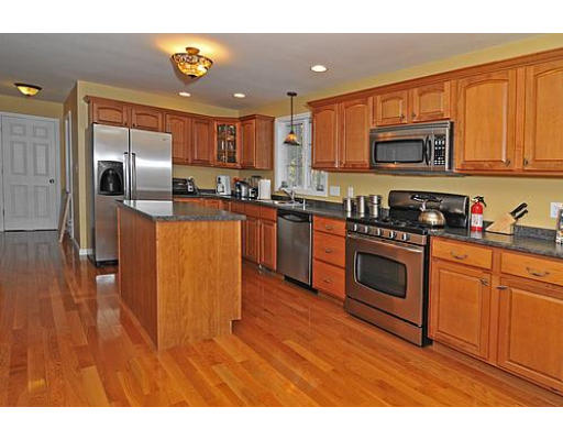 22 Redgate Road Dracut, MA 01826 - Photo 2 of 15 Gallery Image 2