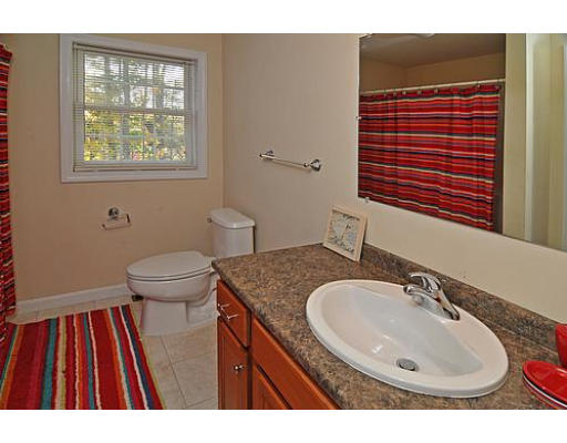 22 Redgate Road Dracut, MA 01826 - Photo 6 of 15 Gallery Image 6